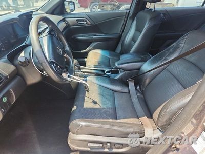 Zdjęcie 7 z 12 samochodu: 2017 HONDA ACCORD SPORT VIN:1HGCR2F54HA259843 - miniatura
