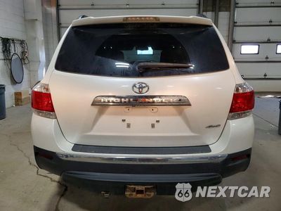 Zdjęcie 6 z 14 samochodu: 2013 TOYOTA HIGHLANDER SE VIN:5TDBK3EH0DS231230 - miniatura