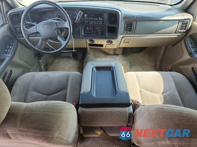Zdjęcie 8 z 13 samochodu: 2003 CHEVROLET SUBURBAN K1500 VIN:1GNFK16Z43J253585 - miniatura
