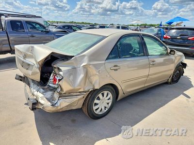 Trzecie zdjęcie samochodu z tyłu: 2005 TOYOTA CAMRY LE VIN:4T1BE32K55U057574 - miniatura