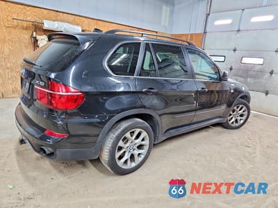 Trzecie zdjęcie samochodu z tyłu: 2012 BMW X5 XDRIVE35I VIN:5UXZV4C58CL754689 - miniatura