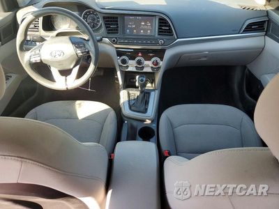 Zdjęcie 8 z 12 samochodu: 2019 HYUNDAI ELANTRA SEL VIN:5NPD84LFXKH411591 - miniatura