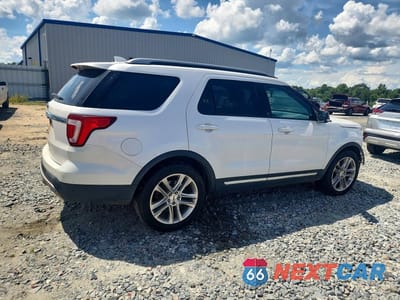 Trzecie zdjęcie samochodu z tyłu: 2017 FORD EXPLORER XLT VIN:1FM5K7D80HGB03569 - miniatura