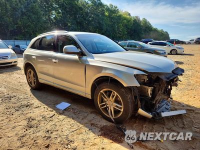 Czwarte zdjęcie samochodu z boku: 2017 AUDI Q5 PREMIUM VIN:WA1C2AFP5HA096368 - miniatura
