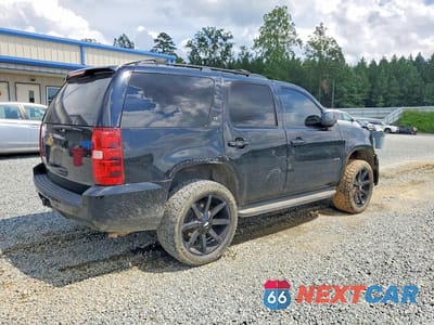 Trzecie zdjęcie samochodu z tyłu: 2013 CHEVROLET TAHOE C1500 LT VIN:1GNSCBE05DR143832 - miniatura