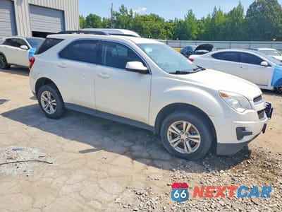 Czwarte zdjęcie samochodu z boku: 2014 CHEVROLET EQUINOX LT VIN:1GNALBEKXEZ106015 - miniatura