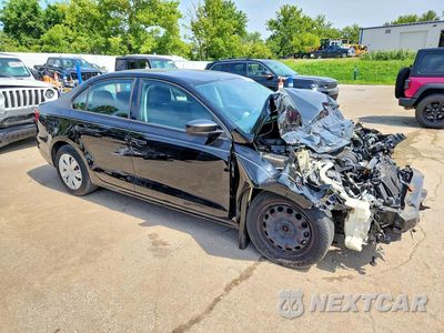 Czwarte zdjęcie samochodu z boku: 2013 VOLKSWAGEN JETTA BASE VIN:3VW2K7AJ2DM361393 - miniatura