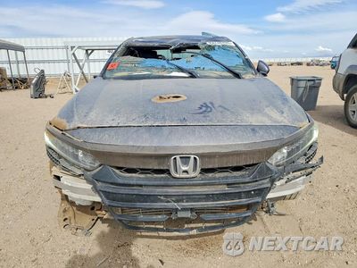 Piąte zdjęcie samochodu w środku: 2018 HONDA ACCORD SPORT VIN:1HGCV2F3XJA008132 - miniatura
