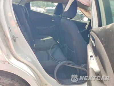 Zdjęcie 10 z 12 samochodu: 2016 SCION IA BASE VIN:3MYDLBZV3GY122453 - miniatura