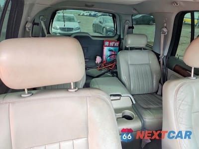 Zdjęcie 10 z 14 samochodu: 2004 LINCOLN NAVIGATOR VIN:5LMFU27R84LJ16770 - miniatura