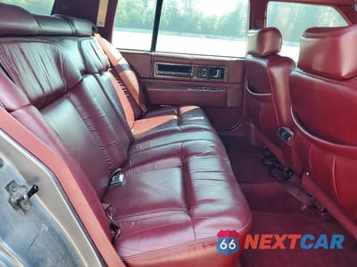 Zdjęcie 10 z 12 samochodu: 1993 CADILLAC DEVILLE VIN:1G6CD53B7P4329960 - miniatura