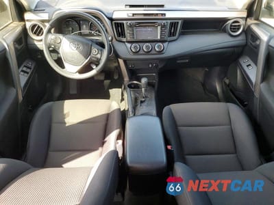 Zdjęcie 8 z 13 samochodu: 2018 TOYOTA RAV4 VIN:JTMZFREV0JJ742540 - miniatura