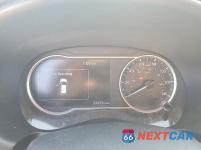 Zdjęcie 9 z 13 samochodu: 2018 NISSAN KICKS SR VIN:3N1CP5CU3JL543158 - miniatura