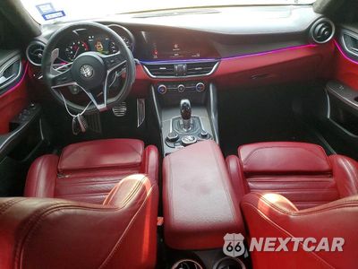 Zdjęcie 8 z 12 samochodu: 2018 ALFA ROMEO GIULIA TI VIN:ZARFAECN7J7566988 - miniatura