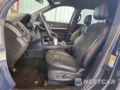 Zdjęcie 7 z 14 samochodu: 2018 FORD EXPLORER XLT VIN:1FM5K8DH1JGB43784 - miniatura