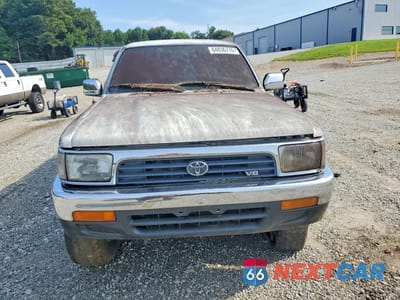 Piąte zdjęcie samochodu w środku: 1992 TOYOTA 4RUNNER SR5 V6 VIN:JT3VN39W4N0080589 - miniatura
