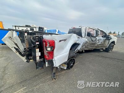 Trzecie zdjęcie samochodu z tyłu: 2024 FORD F350 SUPER DUTY VIN:1FT8W3BN1RED18799 - miniatura