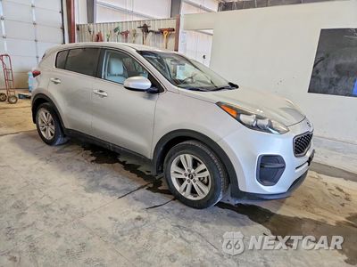 Czwarte zdjęcie samochodu z boku: 2017 KIA SPORTAGE LX VIN:KNDPM3AC4H7067006 - miniatura