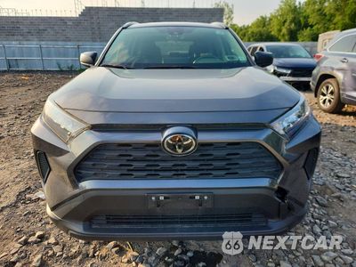 Piąte zdjęcie samochodu w środku: 2020 TOYOTA RAV4 LE VIN:JTMF1RFV0LD068701 - miniatura