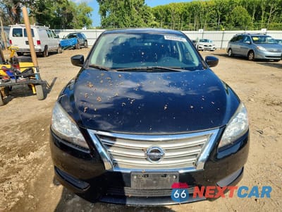 Piąte zdjęcie samochodu w środku: 2015 NISSAN SENTRA SV VIN:3N1AB7AP2FL641894 - miniatura