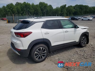 Trzecie zdjęcie samochodu z tyłu: 2026 CHEVROLET TRAILBLAZER LT VIN:KL79MPSL9TB176773 - miniatura