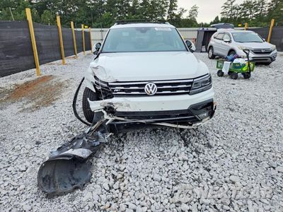 Piąte zdjęcie samochodu w środku: 2020 VOLKSWAGEN TIGUAN SEL PREMIUM R-LINE VIN:3VV4B7AX5LM061296 - miniatura