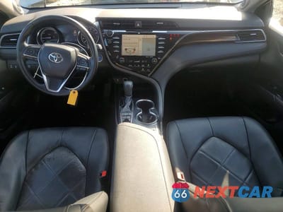 Zdjęcie 8 z 12 samochodu: 2019 TOYOTA CAMRY HYBRID VIN:4T1B21HK1KU517605 - miniatura