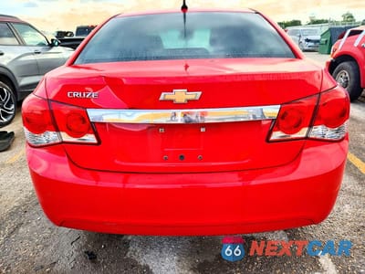 Zdjęcie 6 z 12 samochodu: 2014 CHEVROLET CRUZE LS VIN:1G1PA5SG0E7419329 - miniatura