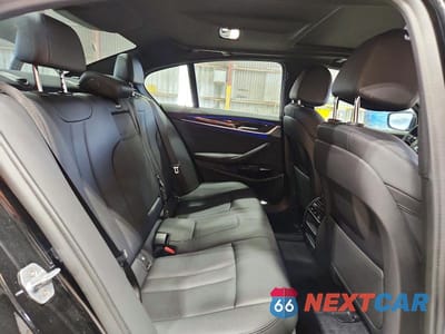 Zdjęcie 10 z 12 samochodu: 2019 BMW 530E VIN:WBAJA9C52KB393372 - miniatura