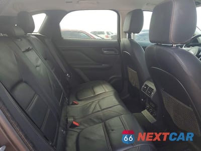 Zdjęcie 10 z 12 samochodu: 2018 JAGUAR F-PACE PRESTIGE VIN:SADCK2FX2JA269673 - miniatura