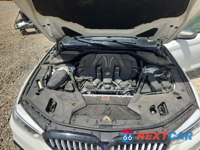 Zdjęcie 11 z 12 samochodu: 2018 BMW M550XI VIN:WBAJB9C54JB035377 - miniatura