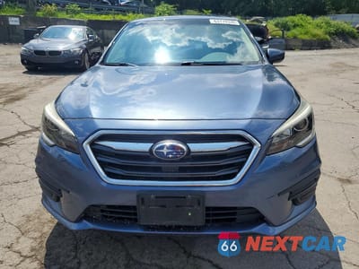 Piąte zdjęcie samochodu w środku: 2018 SUBARU LEGACY 2.5I PREMIUM VIN:4S3BNAC69J3034308 - miniatura