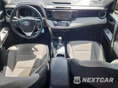 Zdjęcie 8 z 14 samochodu: 2017 TOYOTA RAV4 XLE VIN:JTMWFREV6HJ113457 - miniatura