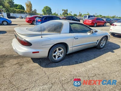 Trzecie zdjęcie samochodu z tyłu: 1999 PONTIAC FIREBIRD VIN:2G2FS22KXX2224078 - miniatura