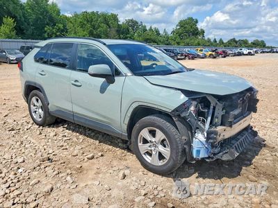 Czwarte zdjęcie samochodu z boku: 2019 TOYOTA RAV4 XLE VIN:JTMW1RFV1KD035026 - miniatura