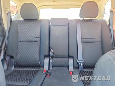 Zdjęcie 10 z 13 samochodu: 2019 NISSAN ROGUE SV VIN:KNMAT2MV9KP556749 - miniatura