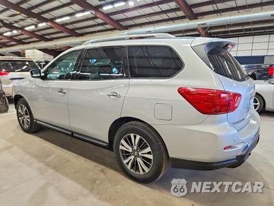 Drugie zdjęcie samochodu z przodu: 2017 NISSAN PATHFINDER SV VIN:5N1DR2MM1HC670100 - miniatura