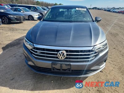 Piąte zdjęcie samochodu w środku: 2019 VOLKSWAGEN JETTA S VIN:3VWCB7BU8KM192507 - miniatura