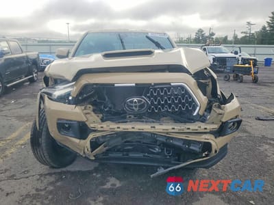 Piąte zdjęcie samochodu w środku: 2019 TOYOTA TACOMA TRD SPORT VIN:3TMDZ5BN8KM055809 - miniatura