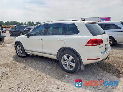 Drugie zdjęcie samochodu z przodu: 2012 VOLKSWAGEN TOUAREG V6 VIN:WVGFF9BP3CD003135 - miniatura