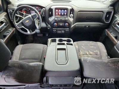 Zdjęcie 8 z 12 samochodu: 2019 CHEVROLET SILVERADO K1500 LT VIN:1GCUYDEDXKZ152038 - miniatura