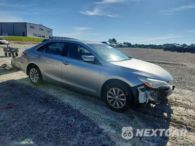 Czwarte zdjęcie samochodu z boku: 2016 TOYOTA CAMRY LE VIN:4T4BF1FK0GR564130 - miniatura