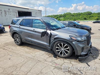 Czwarte zdjęcie samochodu z boku: 2026 FORD EXPLORER ST-LINE VIN:1FMUK8KH6TGB36136 - miniatura