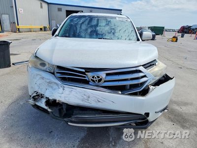 Piąte zdjęcie samochodu w środku: 2013 TOYOTA HIGHLANDER LIMITED VIN:5TDYK3EH4DS118455 - miniatura