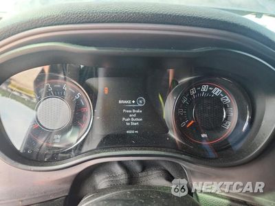 Zdjęcie 9 z 12 samochodu: 2023 DODGE CHALLENGER R/T VIN:2C3CDZBT1PH614644 - miniatura