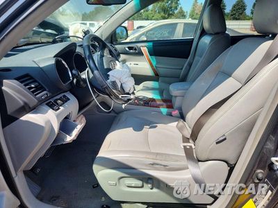 Zdjęcie 7 z 13 samochodu: 2009 TOYOTA HIGHLANDER LIMITED VIN:JTEES42A292120165 - miniatura
