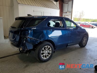Trzecie zdjęcie samochodu z tyłu: 2021 CHEVROLET EQUINOX LT VIN:2GNAXUEV1M6125007 - miniatura