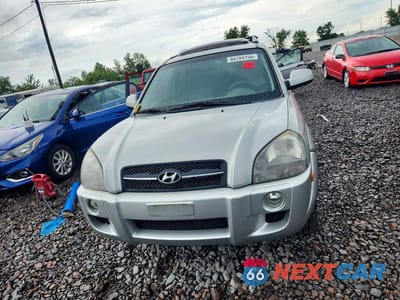 Piąte zdjęcie samochodu w środku: 2007 HYUNDAI TUCSON VIN:KM8JN72D57U607010 - miniatura
