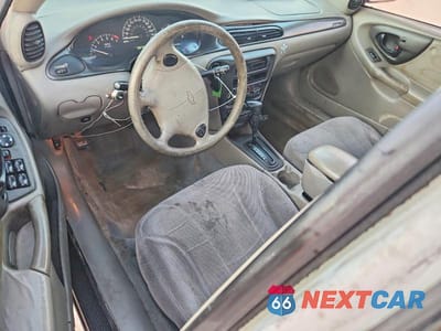 Zdjęcie 8 z 13 samochodu: 2003 CHEVROLET MALIBU VIN:1G1ND52J33M639847 - miniatura