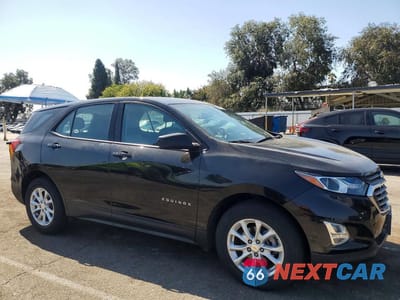 Czwarte zdjęcie samochodu z boku: 2019 CHEVROLET EQUINOX LS VIN:2GNAXHEV4K6244822 - miniatura